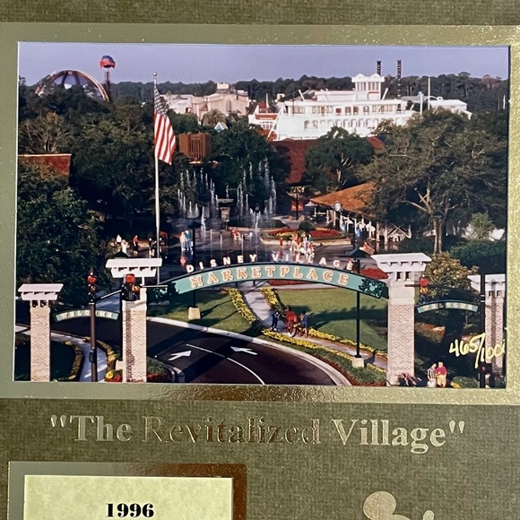 Walt Disney World Cast Member 1996 Collectors Series Ltm. Ed. 6 of 12 (#465) - Picture 2 of 7